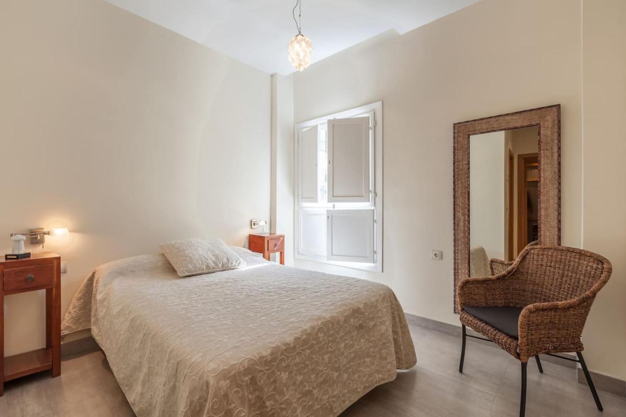 Apartamento Con Encanto En El Barrio De Santa Cruz Seville Exterior photo